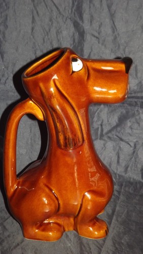 Grand pichet chien basset - grand,