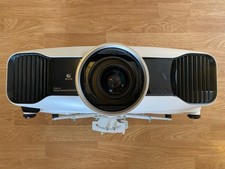 Epson Home Cinema 5030UB 1080p 3D projector 2400 lumens