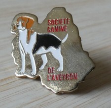 PIN'S ANIMALS CHIEN DE HUNTING SPANIUL BRETON SOCIETE CANINE DE L'AVEYRON