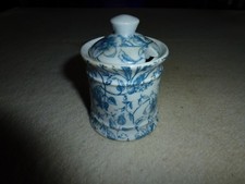 ANCIEN MOUTARDIER EN PORCELAINE D'AUTEUIL