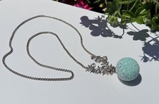 APPARTEMENT A LOUER Paris Magical Mint Green/White Crystal Ball Long Necklace