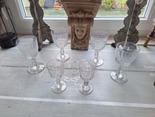 4 grands Verres et 2 petits