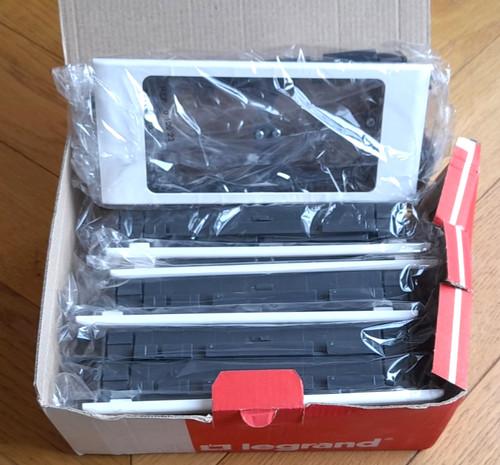 Legrand 010923 109 23 - 23,