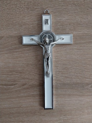 Crucifix chrétien métal - crucifix, en