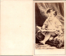A Baby Looking at a Book, d&#039;after a Vintage Painting CDV Albumen Card 