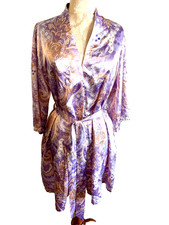 JONES NEW YORK Robe Purple Patterned Satin Belted 3/4 Sleeves Pockets Size S/M