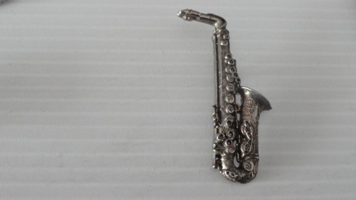 Pin saxophone 3d - pin,