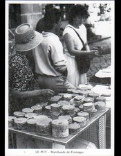LE PUY-en-VELAY (43) CHEESE TRADING STAND at the market in 1986