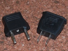 Lot 2 prises adaptateur secteur EUR - USA