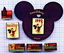 Lot PIN'S Euro Disney castle Fée Tinker Bell Coca Vittel ouverture 12 avril 1992