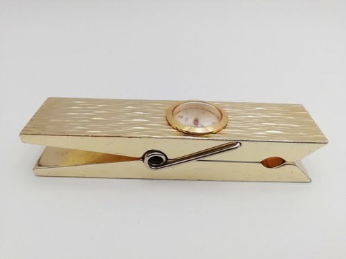 Atypique pendulette pince - pendulette, a