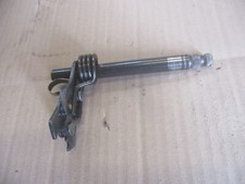 Axe de sélecteur de vitesses