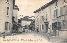 CPA POULE - L'Entrée du Bourg