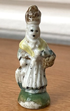 Belle Fève Femme ancienne aux