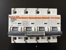 MERLIN GERIN disjoncteur Tetra