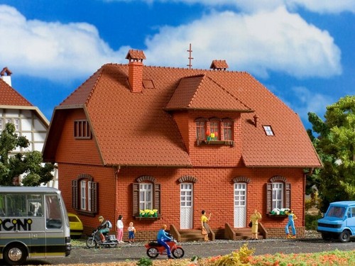 Maison colonie brique - maison, en