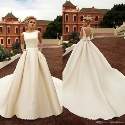 Robe soirée mariage - , dos