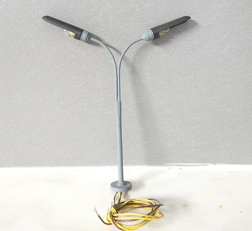 Réf 18110 lampadaire - 18110, un