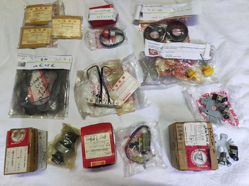 Lot pieces neuves honda - de,