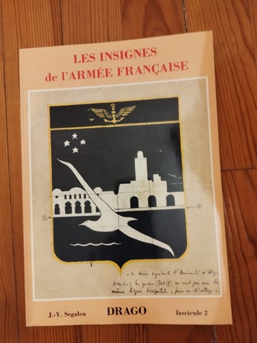 Livre insignes armée - insignes,