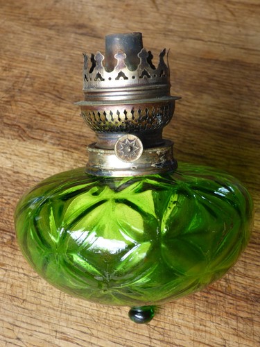 Ancien réservoir lampe - ancien,