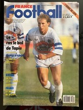 FRANCE FOOTBALL 15/09/1987; Marseille; Tapis/ Coupe d'Europe/ Giresse