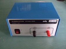 Alimentation de Laboratoire stabilisée Fixe  13.8 V / 3 A                  AF133