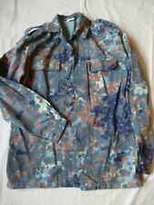 Veste de treillis camouflée