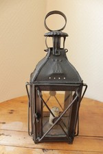 ancienne petite lanterne à