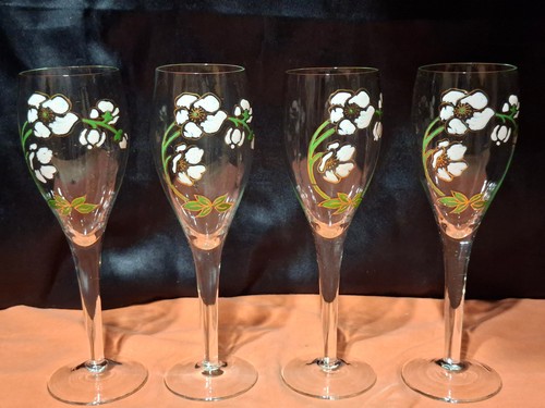Lot flutes champagne perrier - 4,