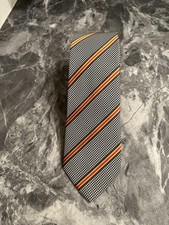 Cravate Hermès rayée pied de