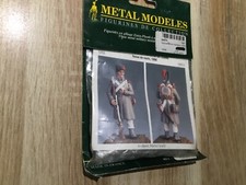 MAQUETTE FIGURINE. METAL