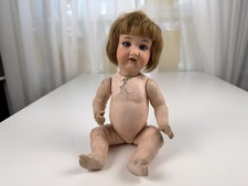 Poupée d'artiste ancienne