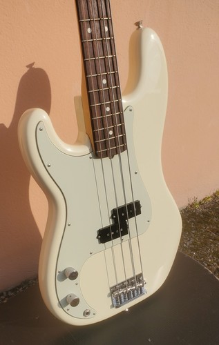 Fender précision basse - fender,