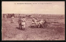 CPA Les Grandes Manoeuvres, Artillerie, Le Portage d´un Pièce de 75 