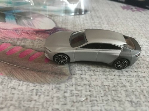Voiture miniature peugeot - voiture,