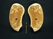 Maple Floral Checkered