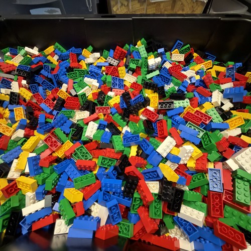 Lego 100 2x4 bricks - 100,