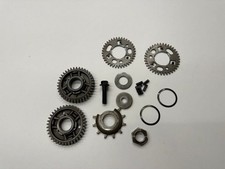 PIGNONS / ENGRENAGES MOTEUR