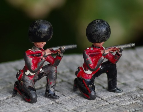 Vintage lead figurines - vintage,