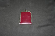 Cousette de voyage rouge complète