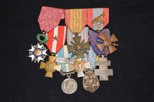 MILITARY MEDALS WAR 1939/45-INDO-ALGERIA-FRANCE FREE-WAR CROSS