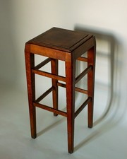 Sellette en chêne mouluré de