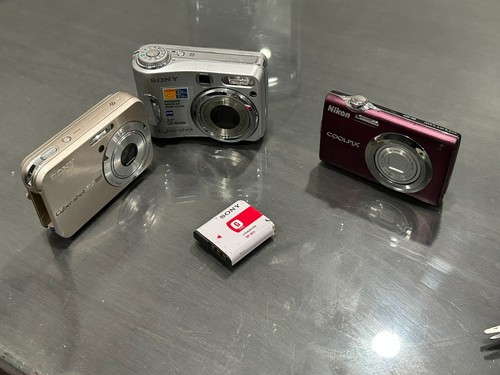 Salvage digital camera junk - salvage,