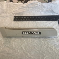 MERCEDES Classe C Moulure logo