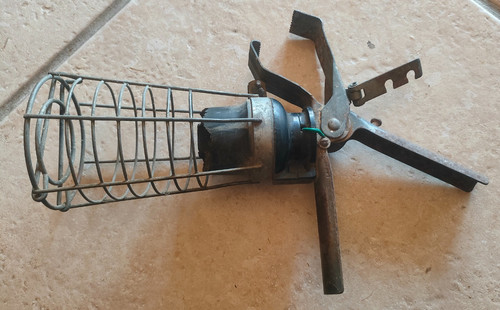 Ancienne lampe baladeuse - lampe, "baladeuse"