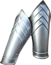 Bras médiéval entièrement