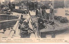 60 - COMPIEGNE - SAN58465 - Diver clearing the Oise des debris qui l'o