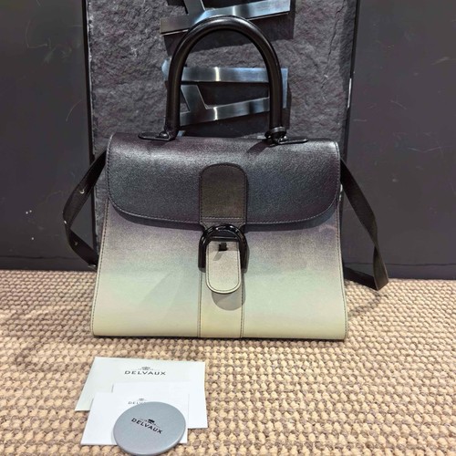 Delvaux pre owned authentic - pre-owned,