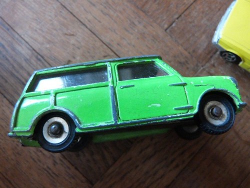 Dinky toys meccano 197 england - dinky,